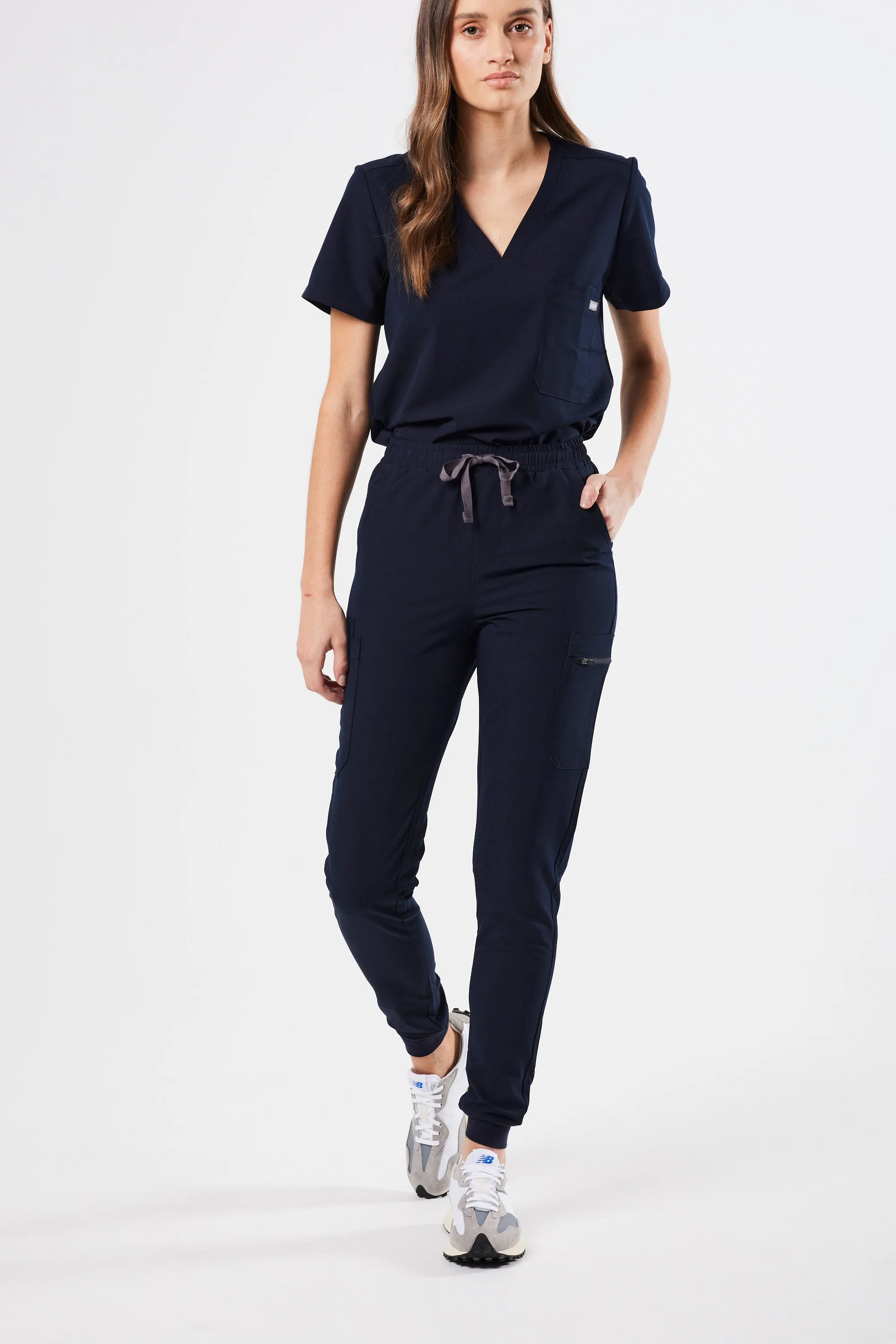 CLASSIC HIGH WAISTED JOGGER WOMEN'S SCRUB PANTS (NAVY)