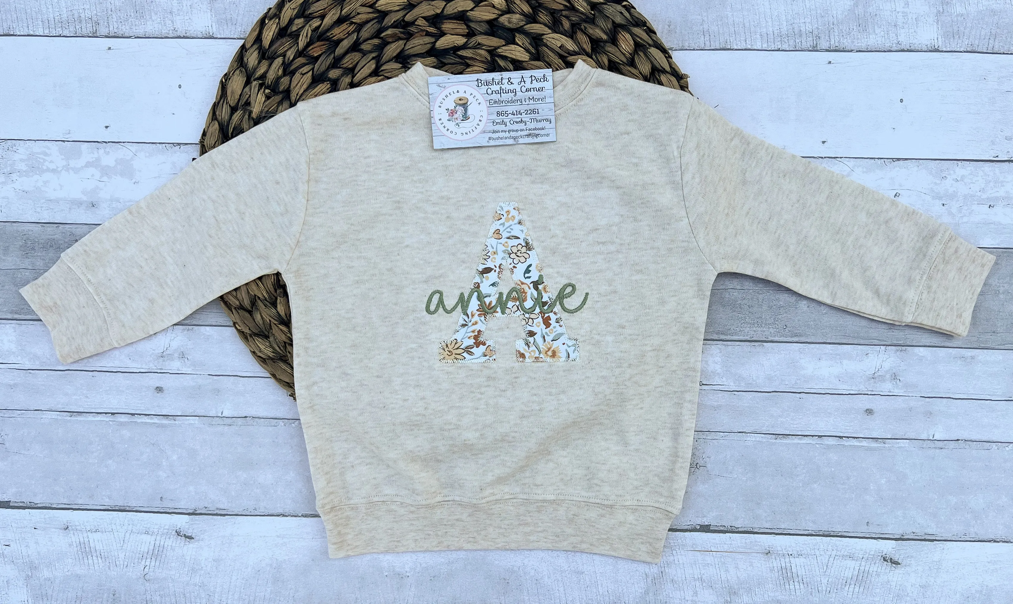 Oatmeal Short/Long Sleeve Shirts with Blooming Wildflowers Applique (Initial Style)