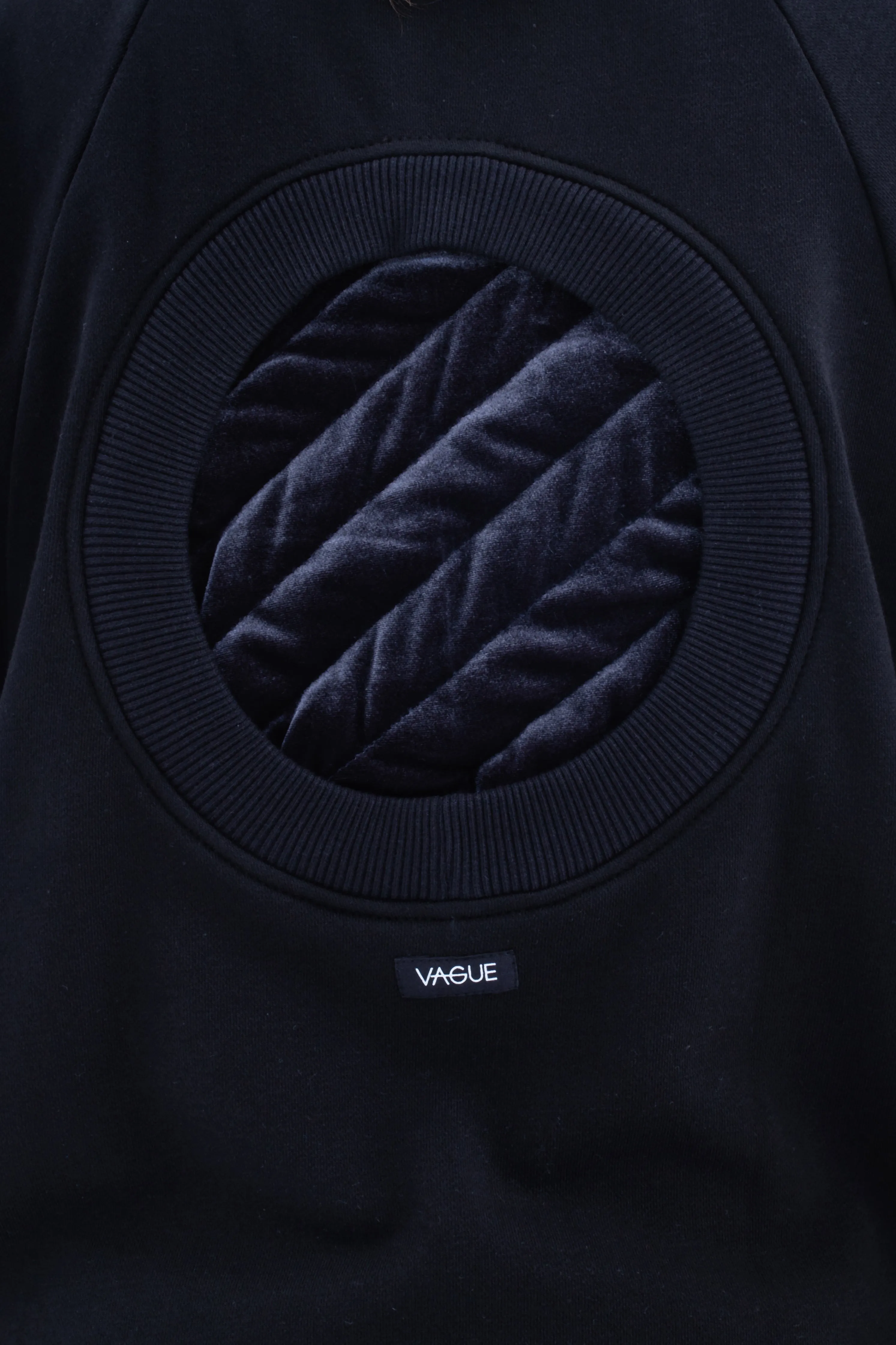 RUN(A)WAY BLACK OVERSIZED SWEATSHIRT