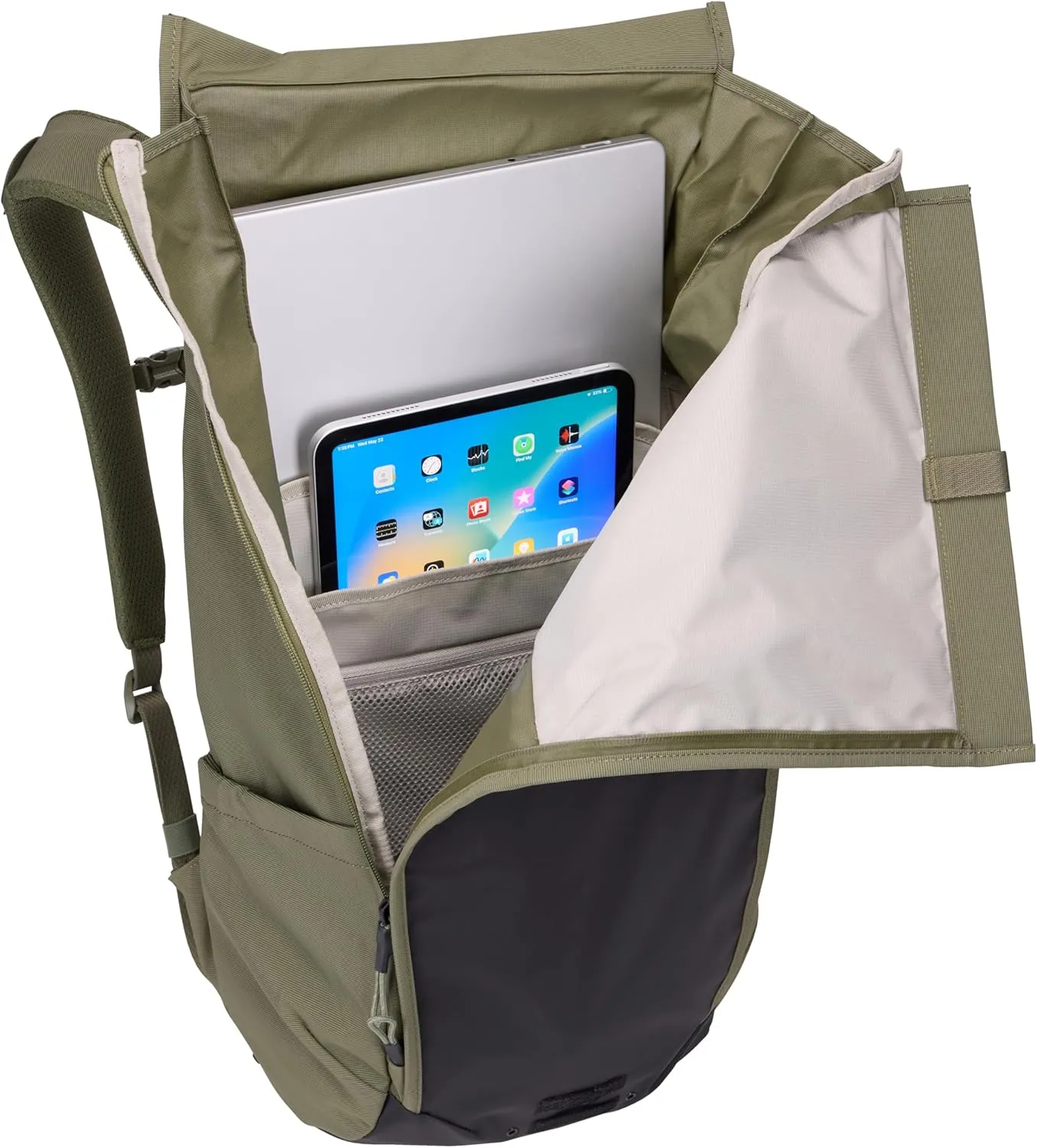 Thule Paramount Bike Commuter Backpack - 20L Capacity - Adjustable fit - 16" Padded Laptop Sleeve and 11" Tablet Pocket - Rolltop Closure - Side Phone Pocket - Taillight Loop
