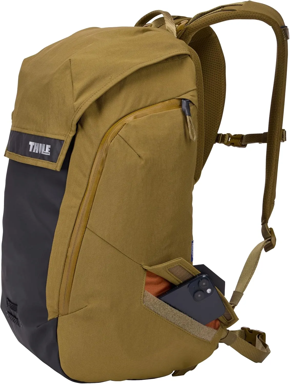 Thule Paramount Bike Commuter Backpack - 28L Capacity - Adjustable fit - 16" Padded Laptop Sleeve and 11" Tablet Pocket - Helmet Attachment - Accessible Side Phone Pocket - Taillight Loop