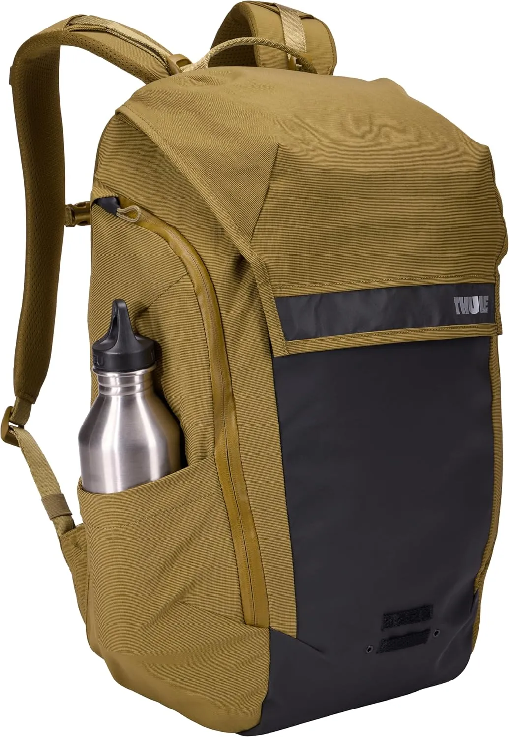 Thule Paramount Bike Commuter Backpack - 28L Capacity - Adjustable fit - 16" Padded Laptop Sleeve and 11" Tablet Pocket - Helmet Attachment - Accessible Side Phone Pocket - Taillight Loop