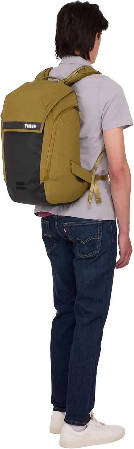 Thule Paramount Bike Commuter Backpack - 28L Capacity - Adjustable fit - 16" Padded Laptop Sleeve and 11" Tablet Pocket - Helmet Attachment - Accessible Side Phone Pocket - Taillight Loop