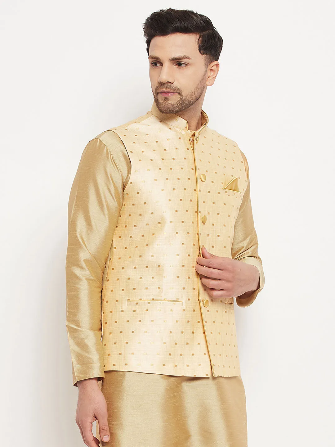 VASTRAMAY Men's Gold Zari Nehru Jacket
