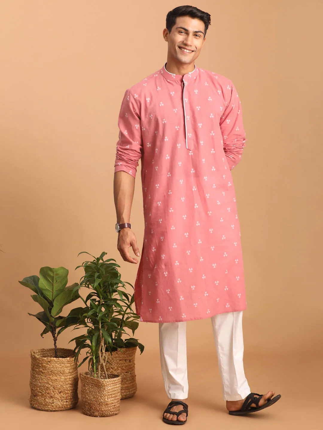 VASTRAMAY Men's Pink Geometric Kurta