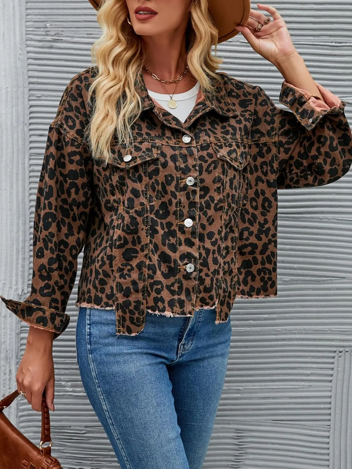 Women's Crop Denim Jacket Long Sleeve Button Up Leopard Print Jacket Fall Trendy Retro Y2k Streetwear Denim Coat